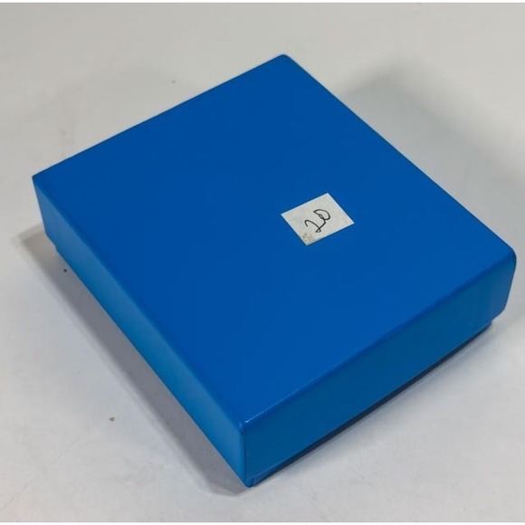 Women's Costume Jewelry Lot – Earrings, Brooches & Arm Braclet - Picture 13 of 13